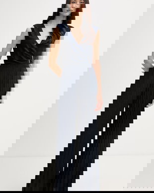 Gaudi salopetă petrecută pentru femei