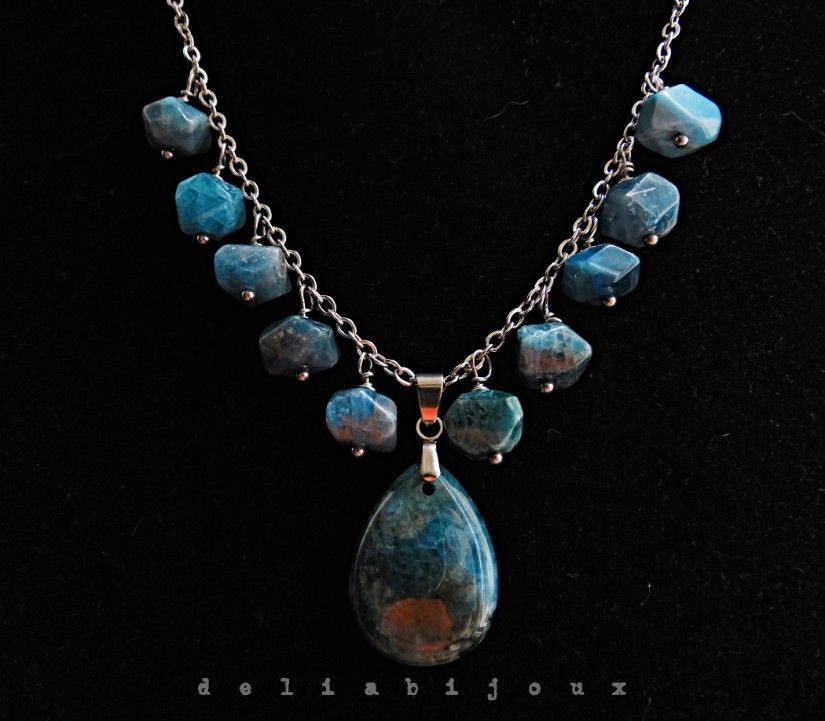 Colier statement din apatit natural - piesă unicat handmade (cod1422)