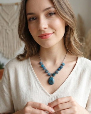 Colier statement din apatit natural - piesă unicat handmade (cod1422)