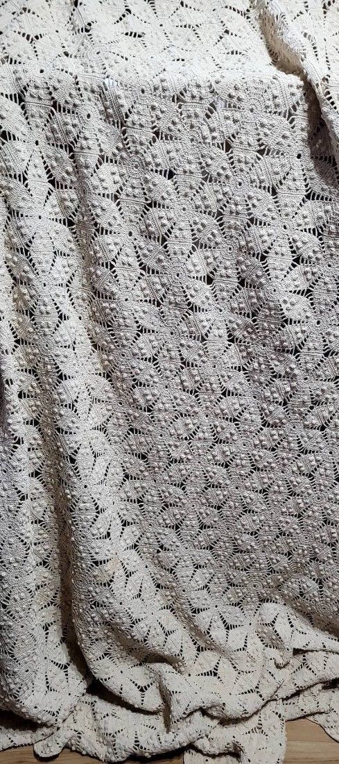 Cuvertura pat croșetată