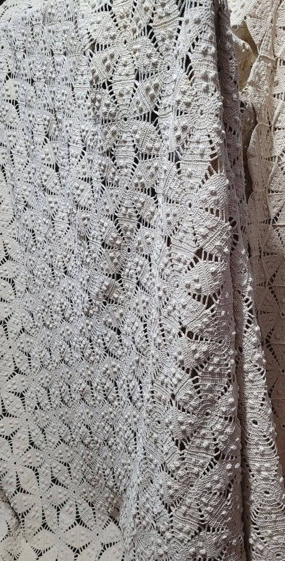 Cuvertura pat croșetată