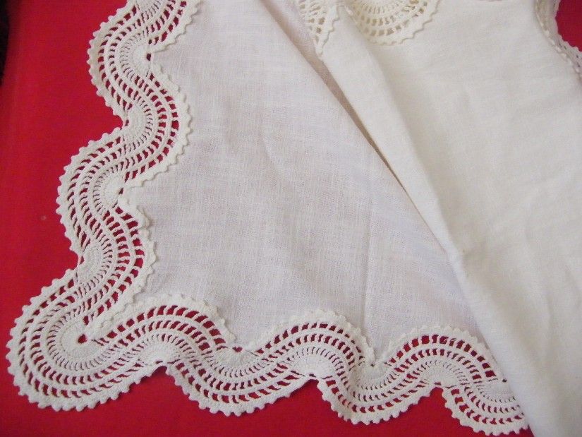 Traversa bumbac cu dantela