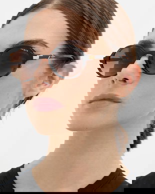 Vogue ochelari de soare pentru femei