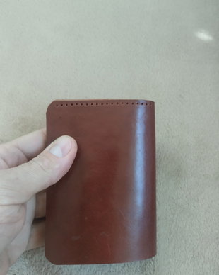 Portofel din piele naturala lucrat manual