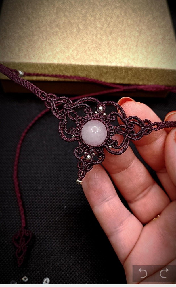 Colier Micromacrame Delicat Bohemian cu Cuart Roz