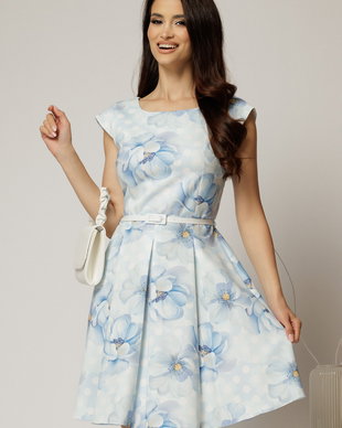 Rochie scurta bleu in clos cu imprimeu floral si curea in talie