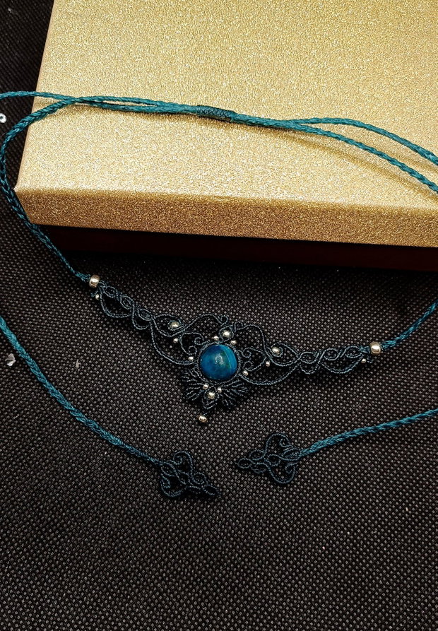 Choker frunze micromacrame ochi de tigru