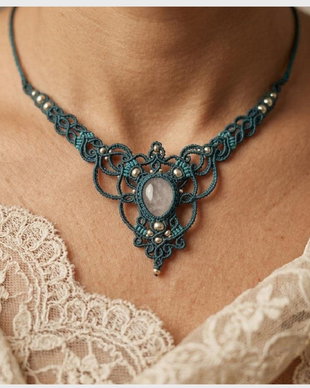 Colier Verde Elegant Medieval Princess Micromacrame Cuart