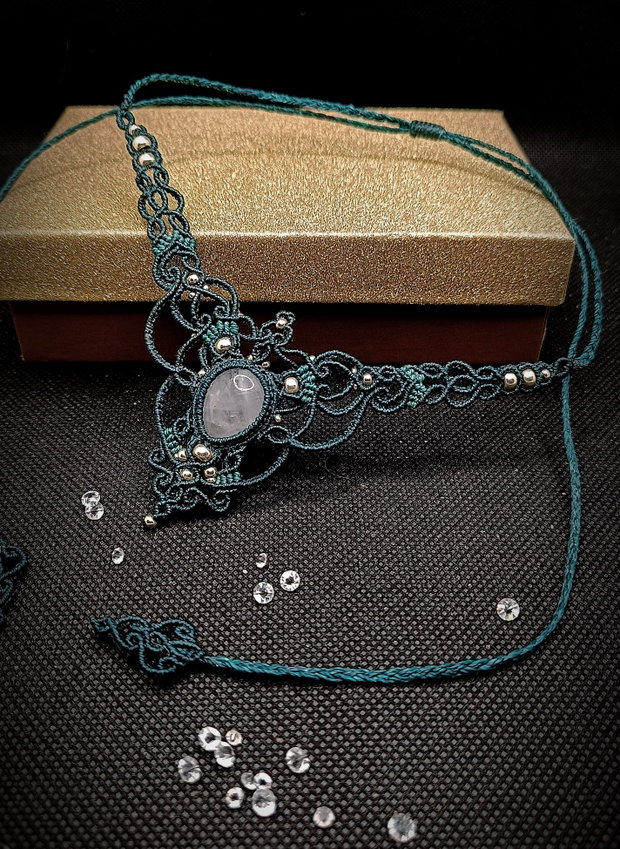 Colier Verde Elegant Medieval Princess Micromacrame Cuart