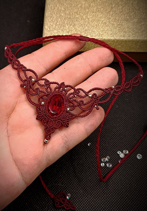 Colier Roșu Burgundy Elegant Medieval Princess Swarovski