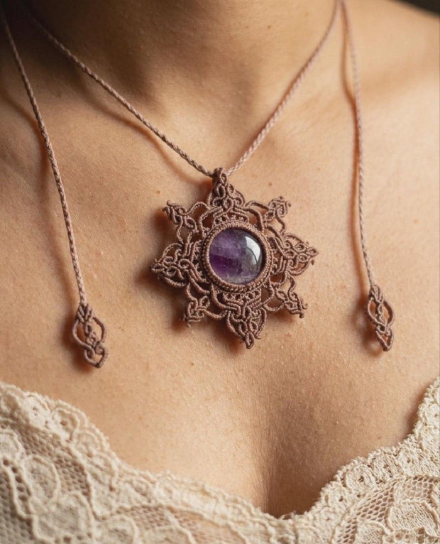 Colier talisman pandantiv mandala cu ametist