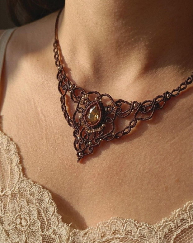 Colier elegant micromacrame cu cristal Swarovski
