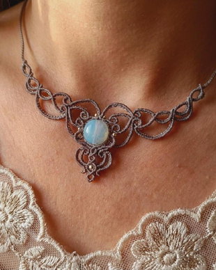 Colier delicat opal micromacrame