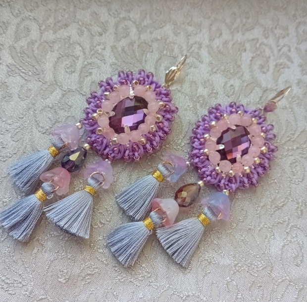 Cercei crosetati,ciucuri vascoza,quartz roz