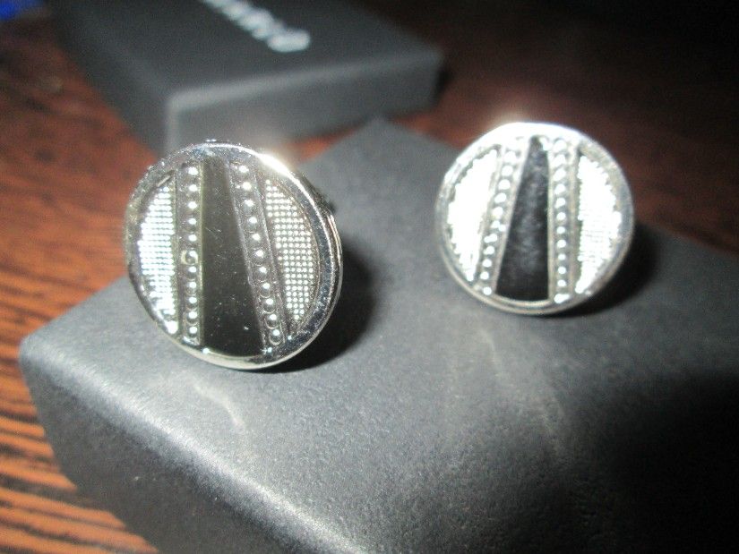 butoni rotunzi camasa