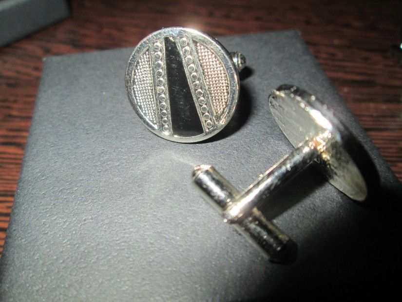 butoni rotunzi camasa