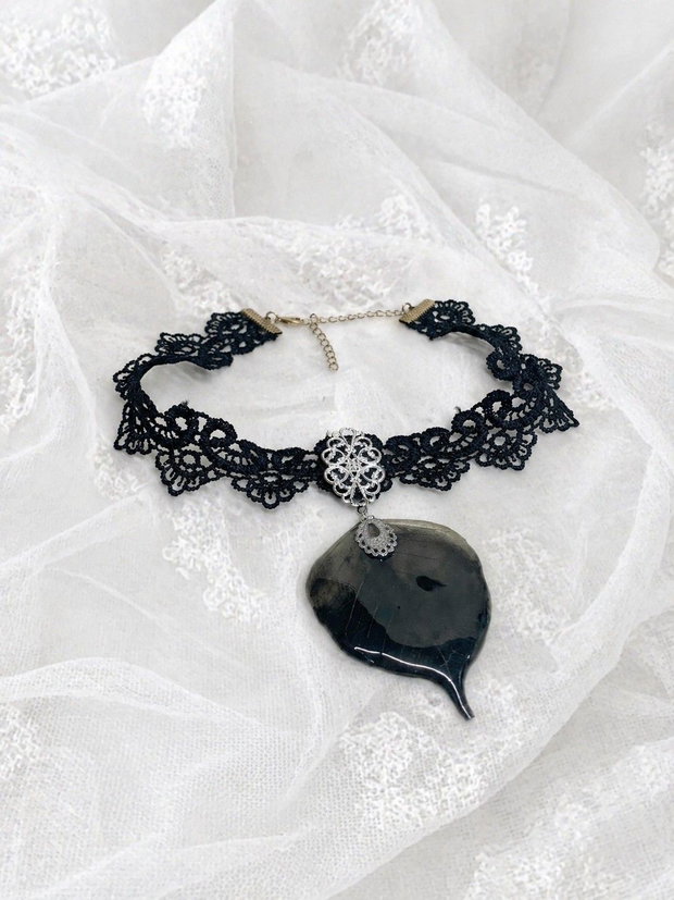 Colier -choker din dantela 02060