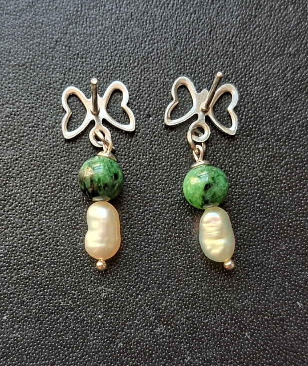 Cercei ruby in zoisite/perle de cultura, otel inoxidabil