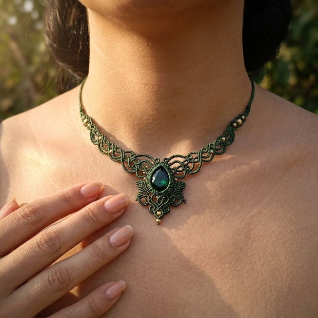 Colier Verde Princess Vintage Micromacrame Cristal Swarovski