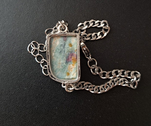 Bratara ruby in fuchsite