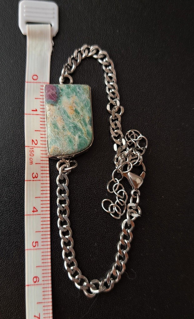 Bratara ruby in fuchsite