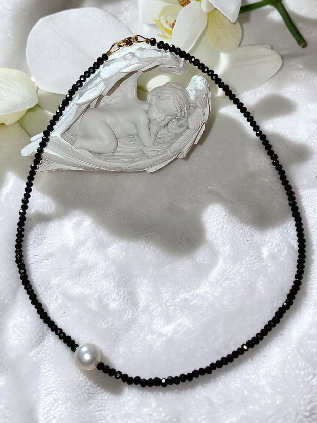 Colier Choker Cristale Negre Și Perlă Mallorca