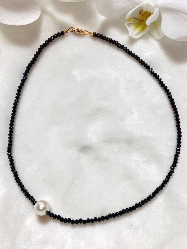 Colier Choker Cristale Negre Și Perlă Mallorca
