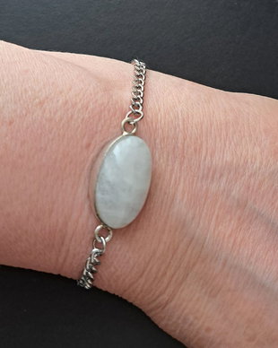 Rainbow moonstone