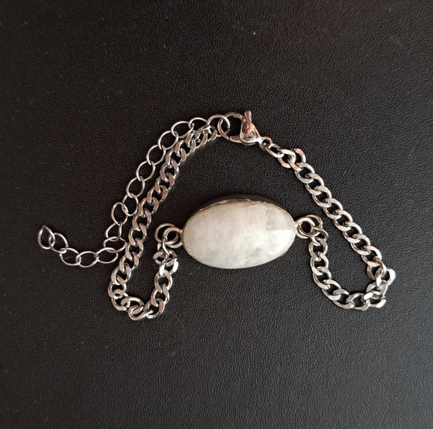 Rainbow moonstone