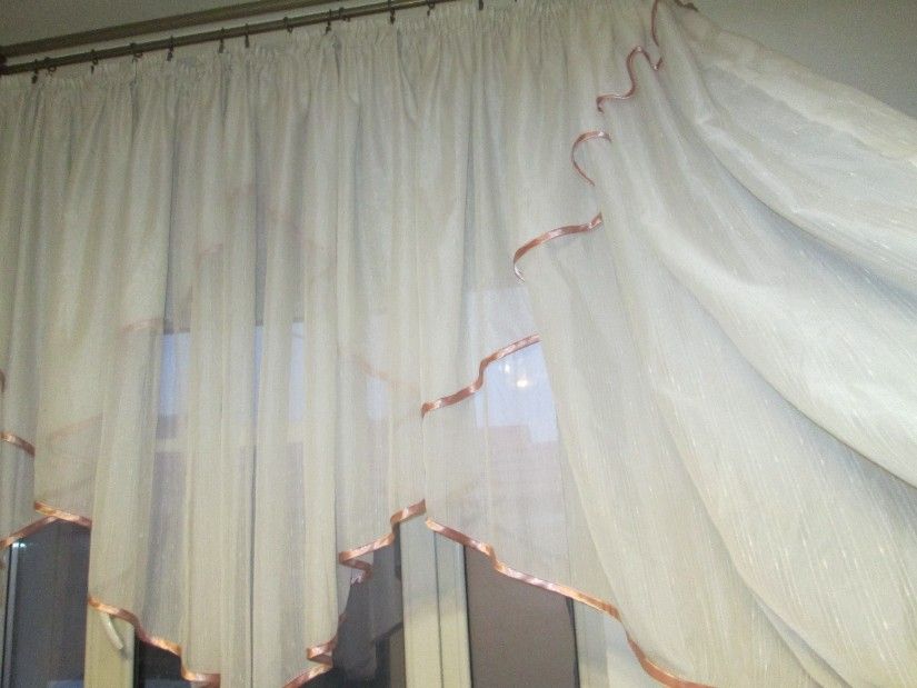 perdea scurta deosebita