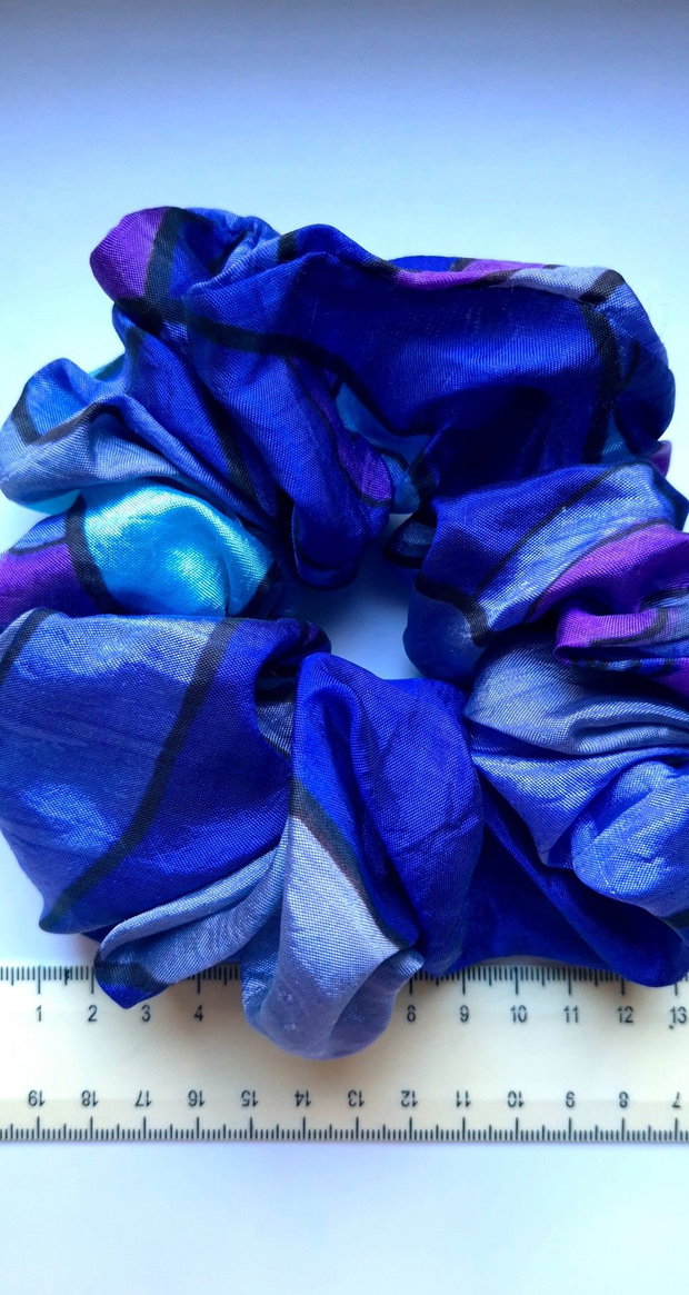 Scrunchie-elastic de par violet din matase artificiala