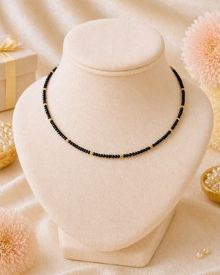 Choker finut negru cu auriu