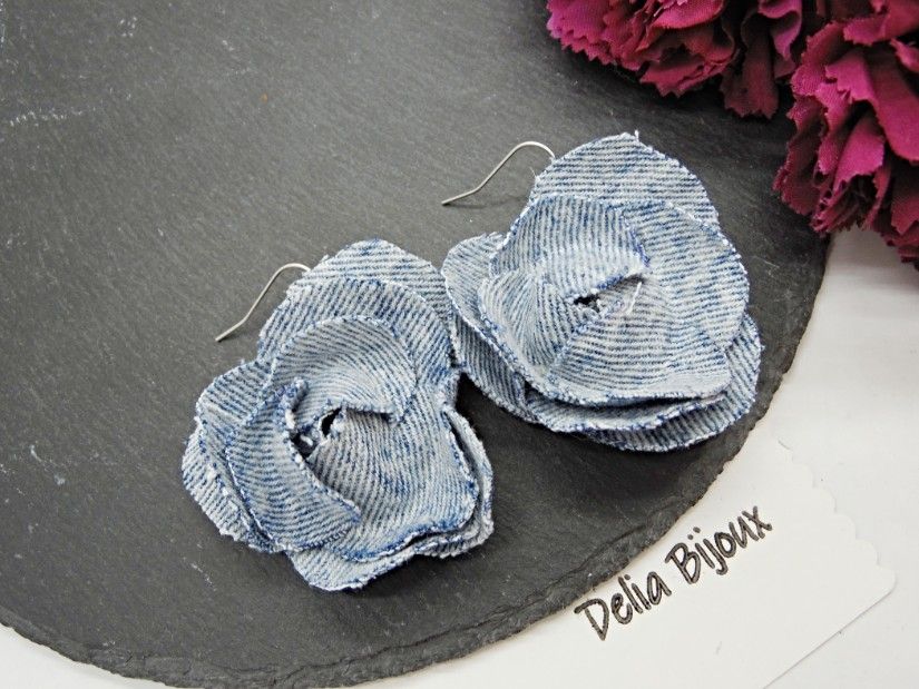 Cercei statement din blugi reciclat flori handmade (cod1421)