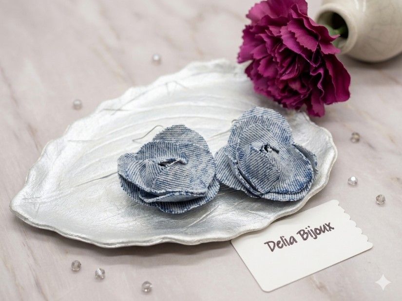 Cercei statement din blugi reciclat flori handmade (cod1421)