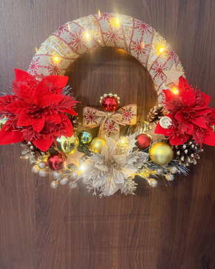 Coroniță de Crăciun Handmade cu Îngeraș și Luminițe  Roșu și Auriu