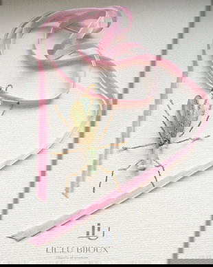 CHOKER CU PANDANTIV CĂLUGĂRIȚĂ, Bijuterie Handmade, Colier Statement