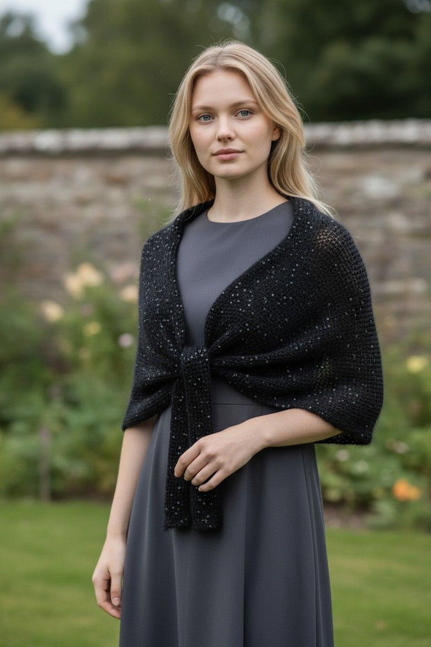 Șal negru elegant, modern din mohair negru cu paiete