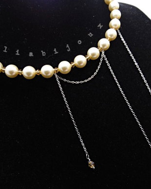 Colier elegant din perle Mallorca piersică cu lanț din inox  bijuterie statement feminină (cod1426)