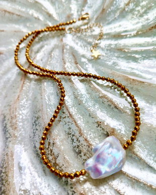 Colier CHOKER hematite aurii & perla baroc alba