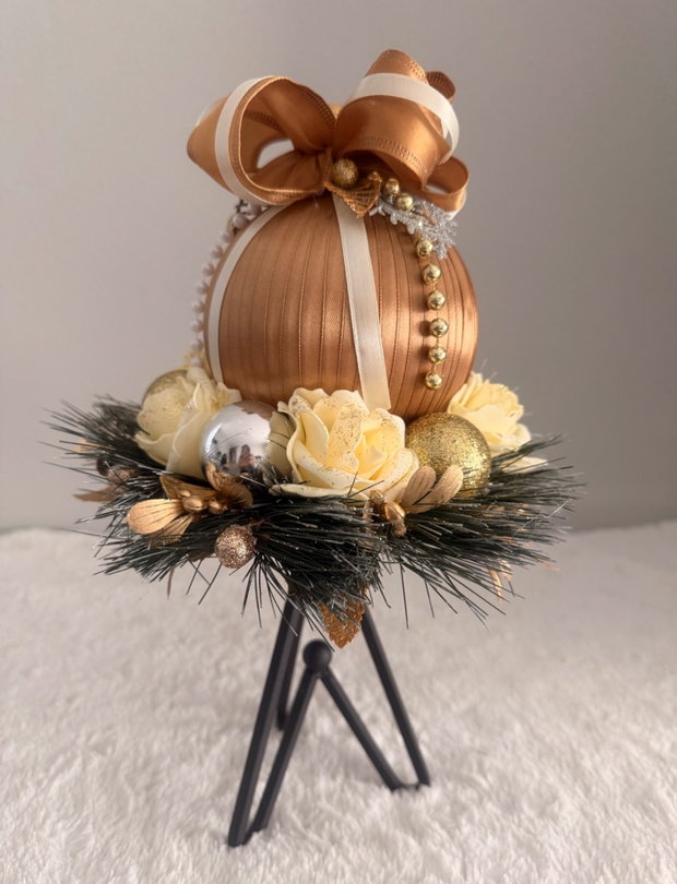Glob de Vis Eleganță Aurie decor handmade de Crăciun cu suport