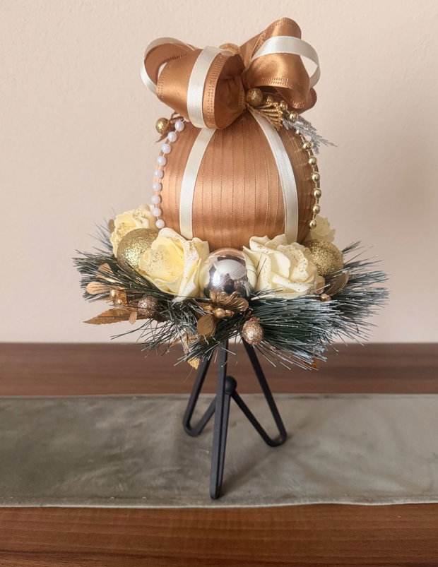 Glob de Vis Eleganță Aurie decor handmade de Crăciun cu suport