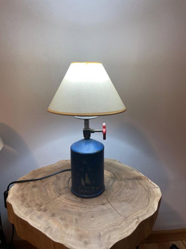 Lampă de masă industrială unică design tip butelie vintage