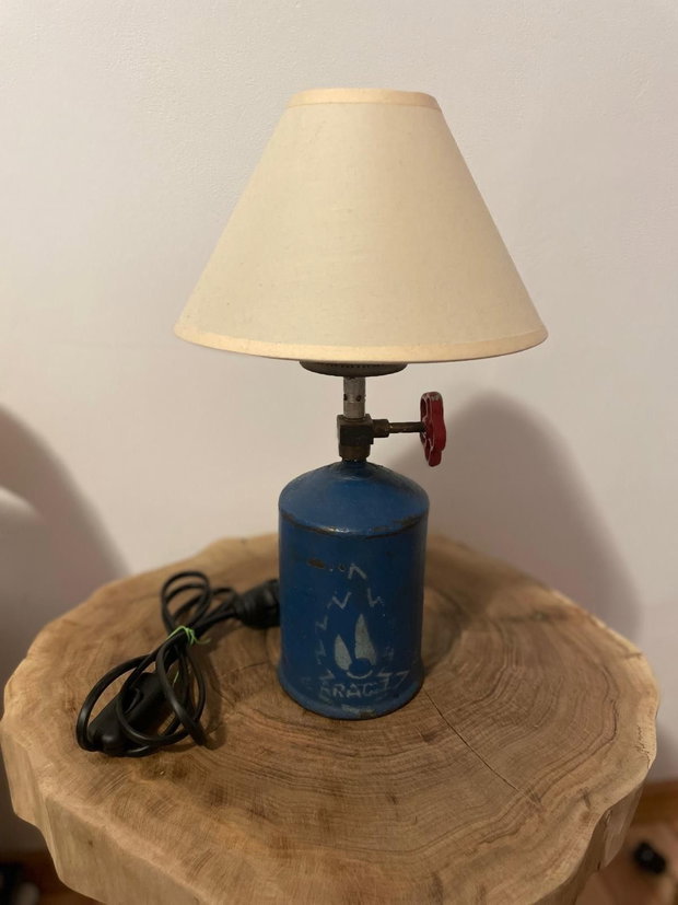 Lampă de masă industrială unică design tip butelie vintage