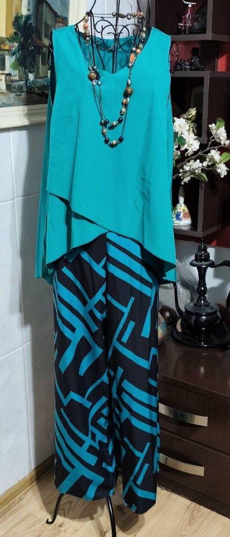 Compleu modern marime 42-46