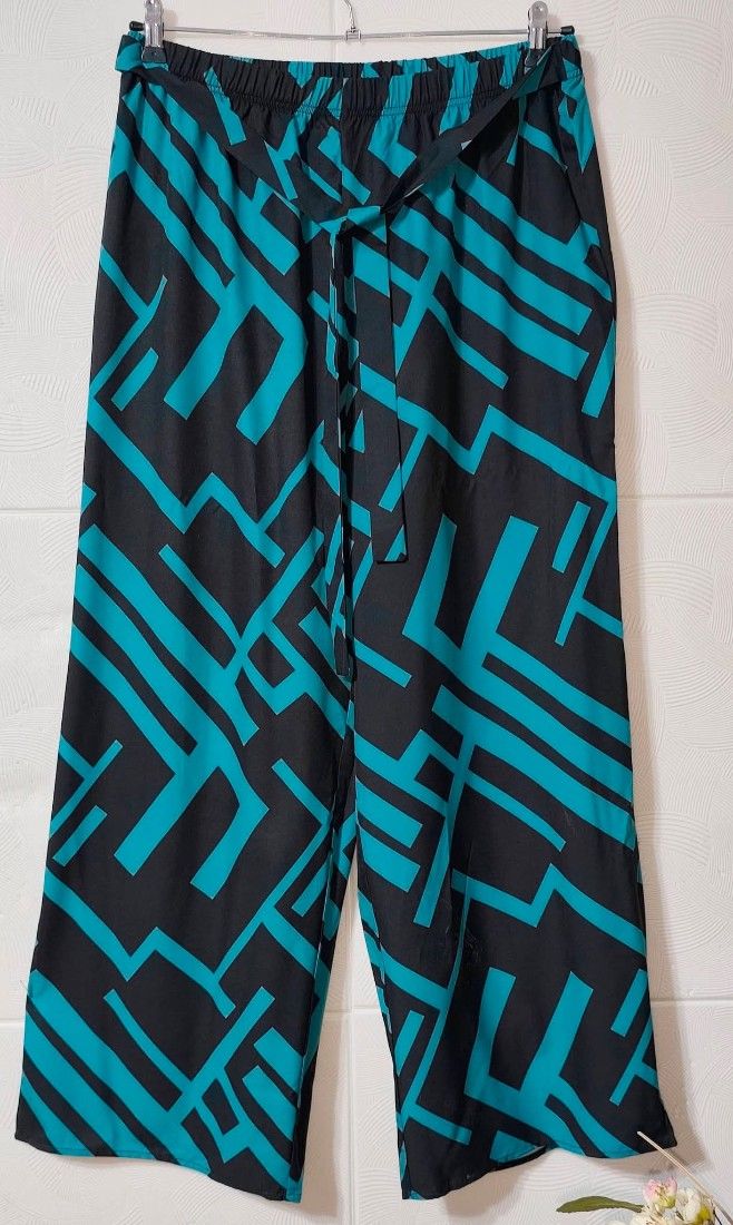 Compleu modern marime 42-46