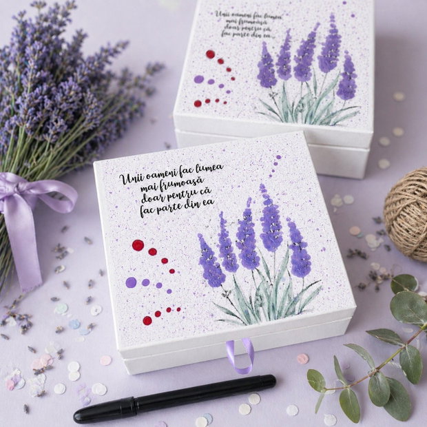 Cutie bijuterii lavanda pictata manual, personalizata cu mesaj