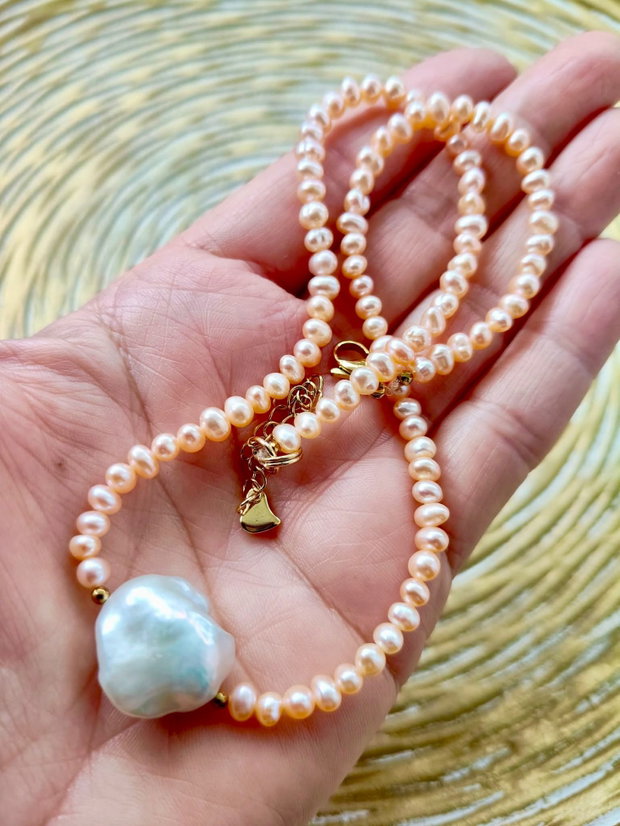 Colier CHOKER perle de cultura cais & perla Baroc alba