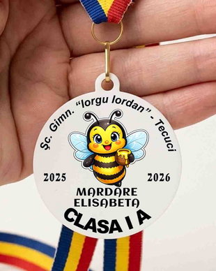 Medalie Absolvire Clasa I  Design Albinuță | Personalizată cu Nume și Școală