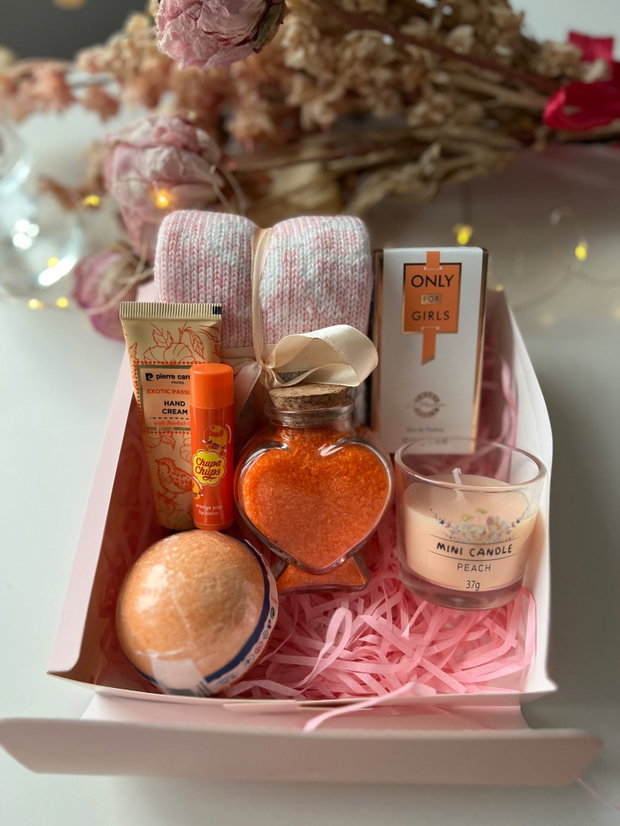 Set cadou feminin Sweet Peach cutie cadou pentru ea
