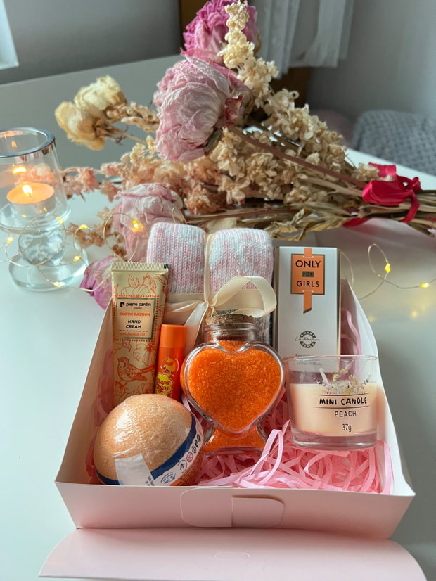 Set cadou feminin Sweet Peach cutie cadou pentru ea